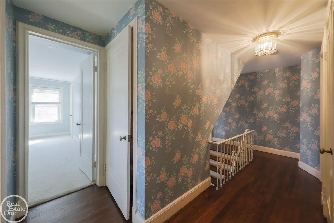 315 Touraine Road Grosse Pointe, MI 48236 - Photo 23 of 33 50037055-22.JPG