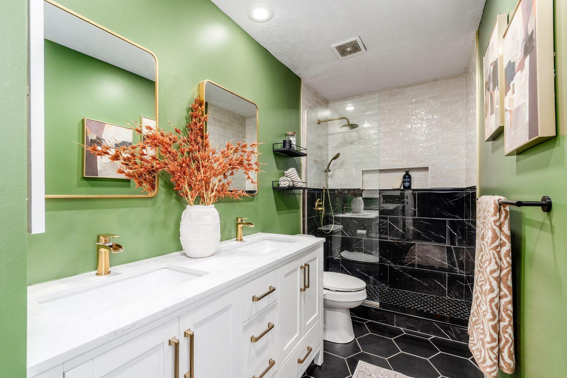 3967 Reed Road Upper Arlington, OH 43220 - Photo 22 of 34 Primary bathroom