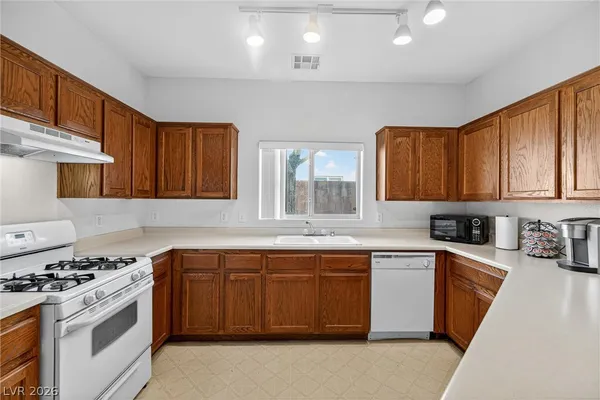 $275,000 | 6324 Sandy Ridge Street, Unit 101, North Las Vegas, NV 89081