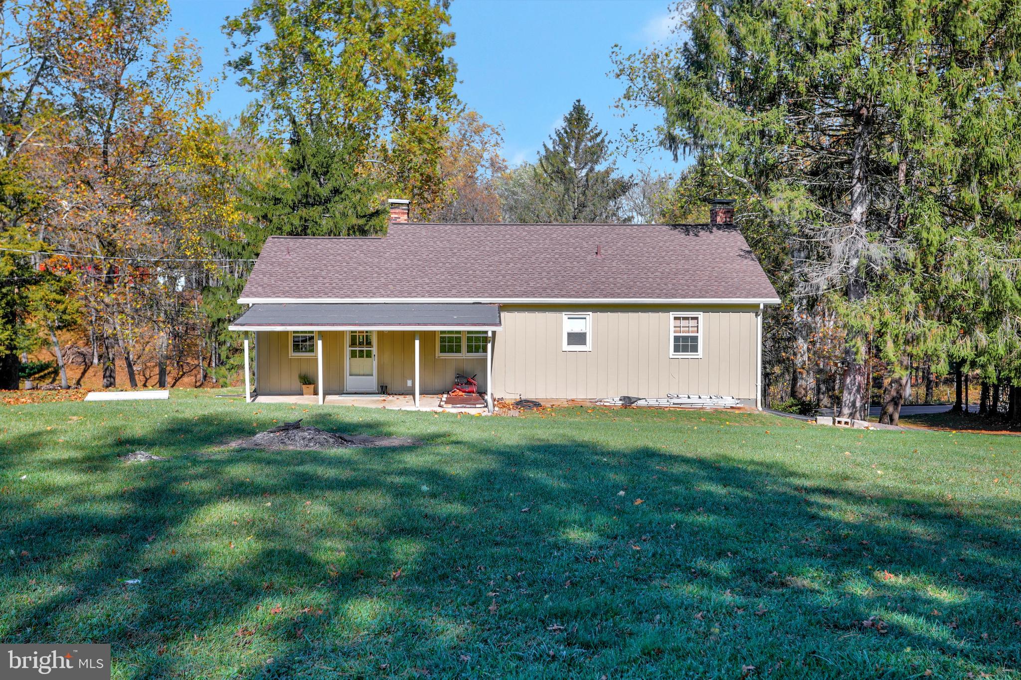 14641 Falling Waters Road Williamsport, MD 21795 - Photo 4 of 46 Gallery Image 4
