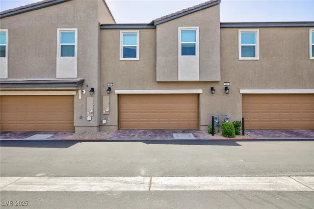 $344,900 | 668 Tiarella Lane, Henderson, NV 89015