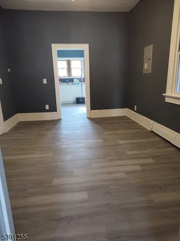 $1,700 | 304 Front Street, Unit 4B, Belvidere, NJ 07823