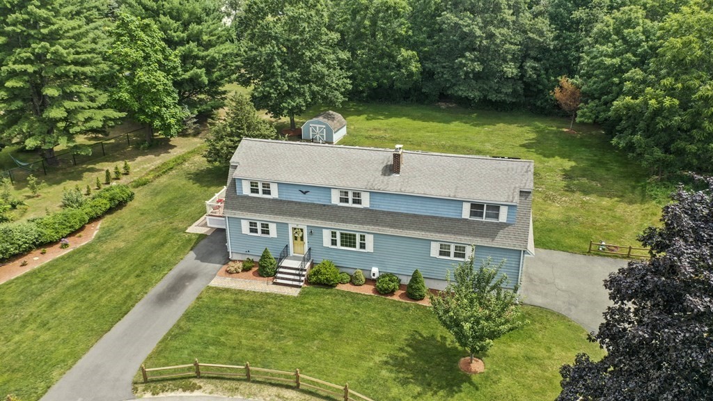31 Carleton Road Tewksbury, MA 01876 - Photo 2 of 32 Gallery Image 2