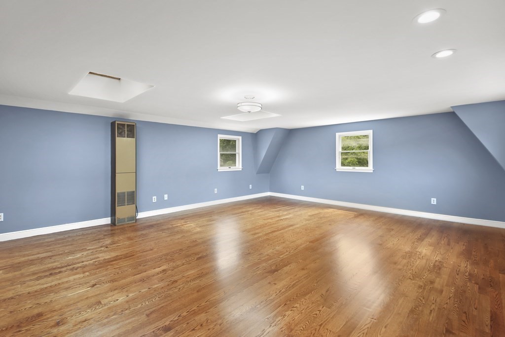 31 Carleton Road Tewksbury, MA 01876 - Photo 25 of 32 Gallery Image 25