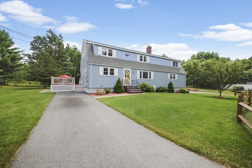31 Carleton Road Tewksbury, MA 01876 - Photo 4 of 32 Gallery Image 4