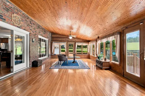 $749,900 | 1004 Longview Drive, Hendersonville, TN 37075