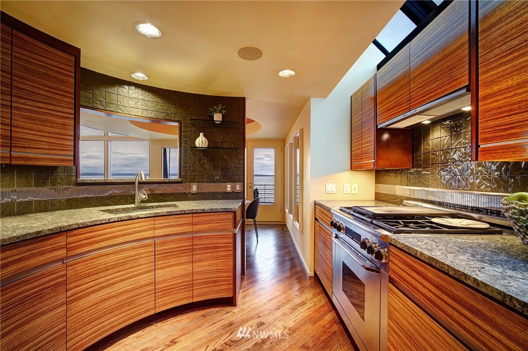 2302 Northwest Blue Ridge Drive Seattle, WA 98177 - Photo 5 of 5 Gallery Image 5
