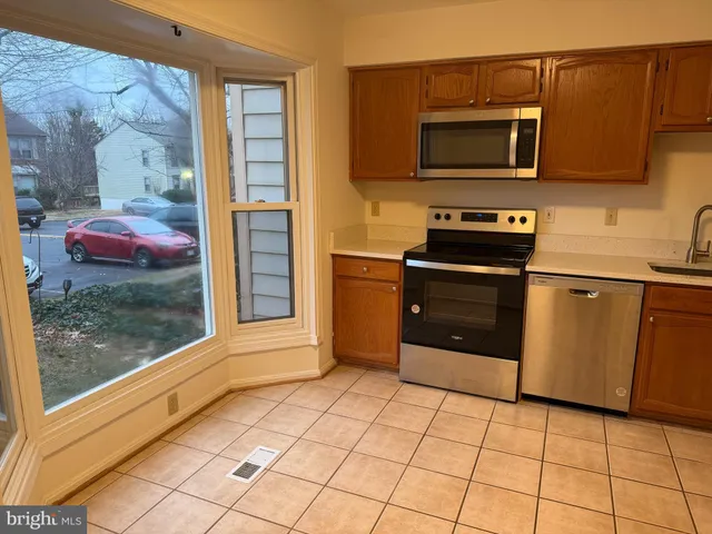 $2,500 | 10740 Brice Court, Fredericksburg, VA 22407