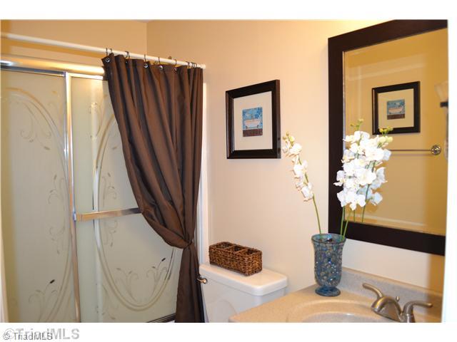 4235 Beacon Ridge Drive High Point, NC 27265 - Photo 7 of 16 Other Bath. The hall bath is updated and ready for you to move right in!