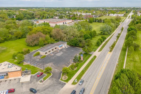 $1,199,000 | 450 Lily Cache Lane, Bolingbrook, IL 60440