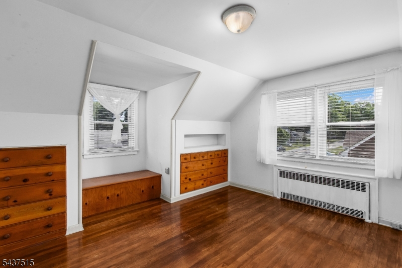 75 Lancaster Road Woodbridge, NJ 07067 - Photo 18 of 33