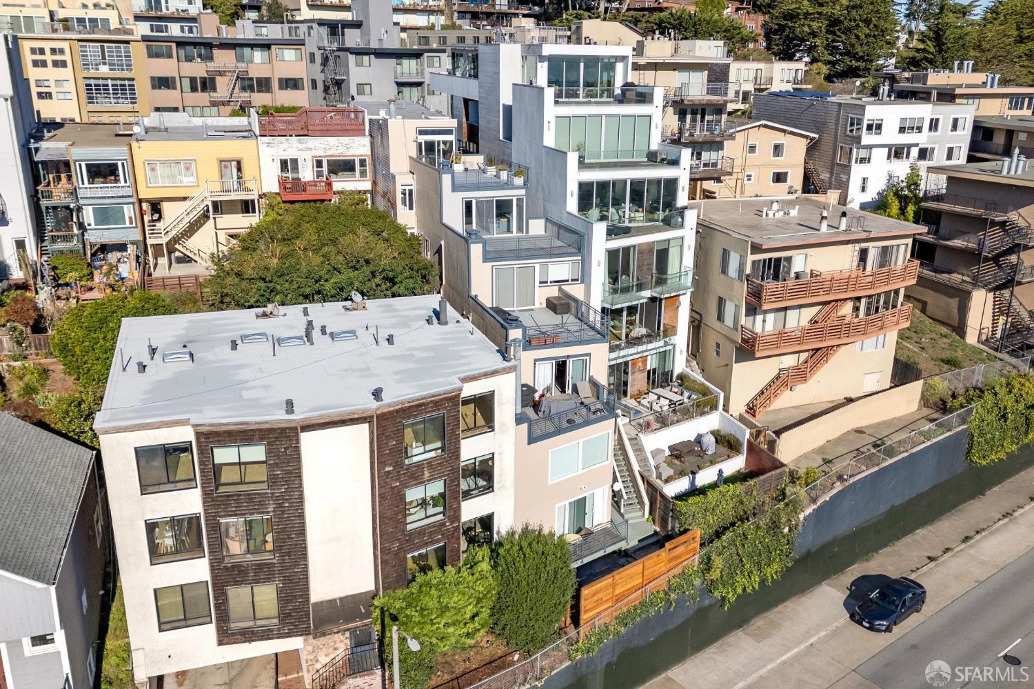 833 Corbett Avenue San Francisco, CA 94131 - Photo 11 of 22 a picture of a city view