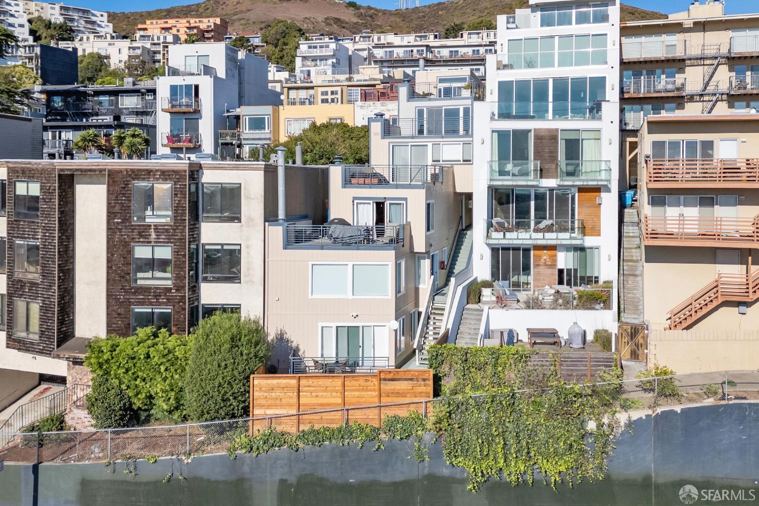 833 Corbett Avenue San Francisco, CA 94131 - Photo 4 of 22