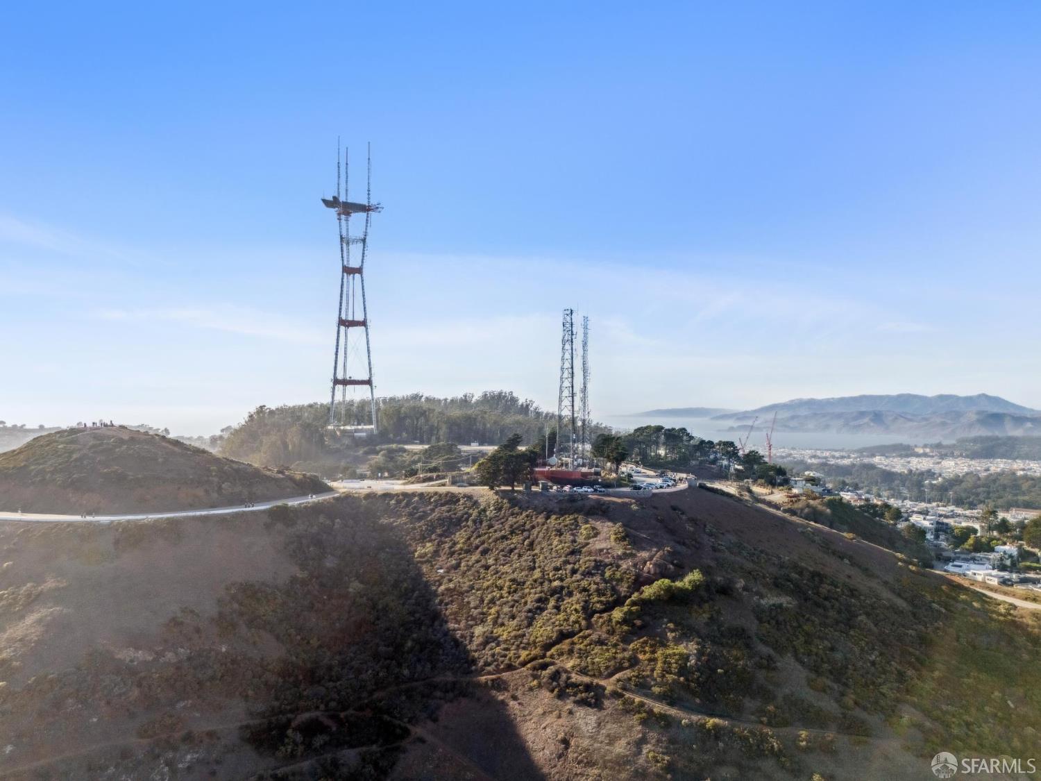 833 Corbett Avenue San Francisco, CA 94131 - Photo 8 of 22 a view of a city with tall buildings