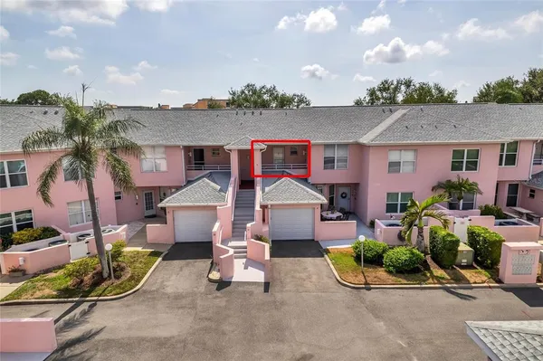 $275,000 | 4220 Pinebrook Circle, Unit 11, Bradenton, FL 34209