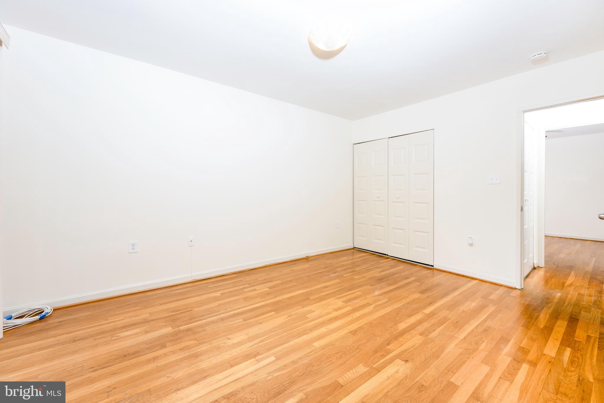 7980 Inverness Ridge Road Potomac, MD 20854 - Photo 12 of 36 Large master suite, powder room, walk-in closet