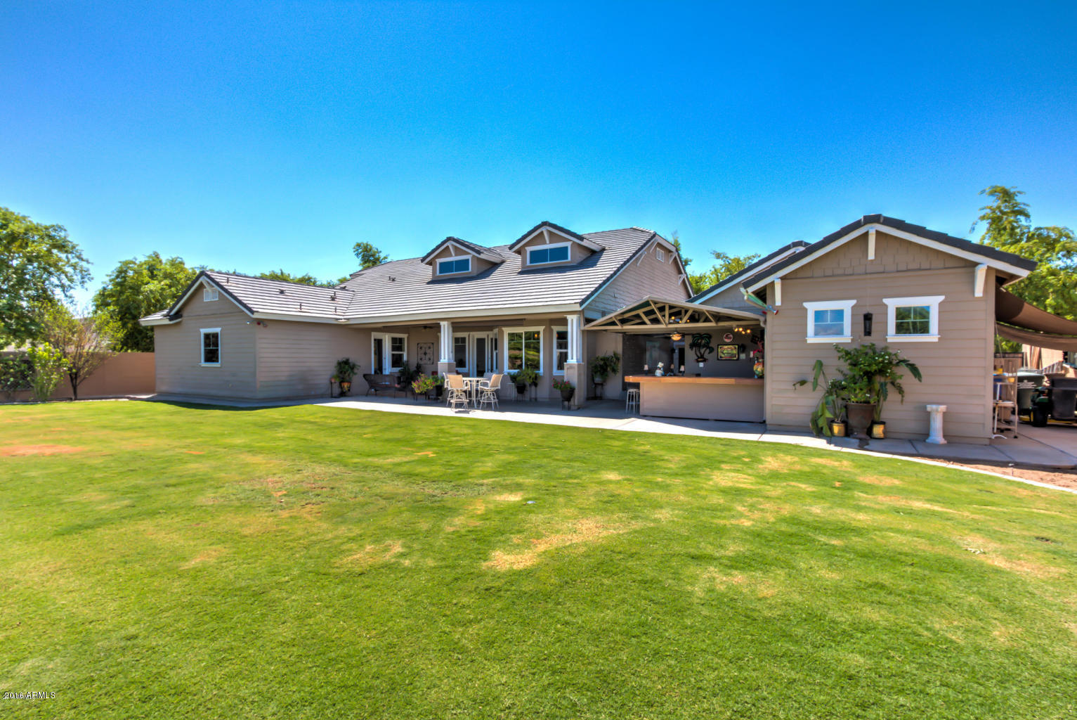 2824 East Harwell Road Phoenix, AZ 85042 - Photo 5 of 79 5
