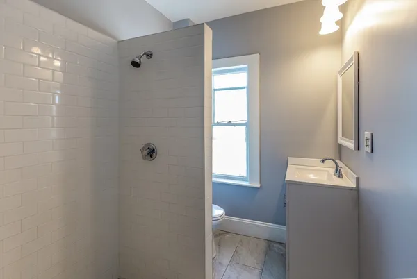 $3,200 | 5 Lothrop Street, Unit 3, Plymouth, MA 02360