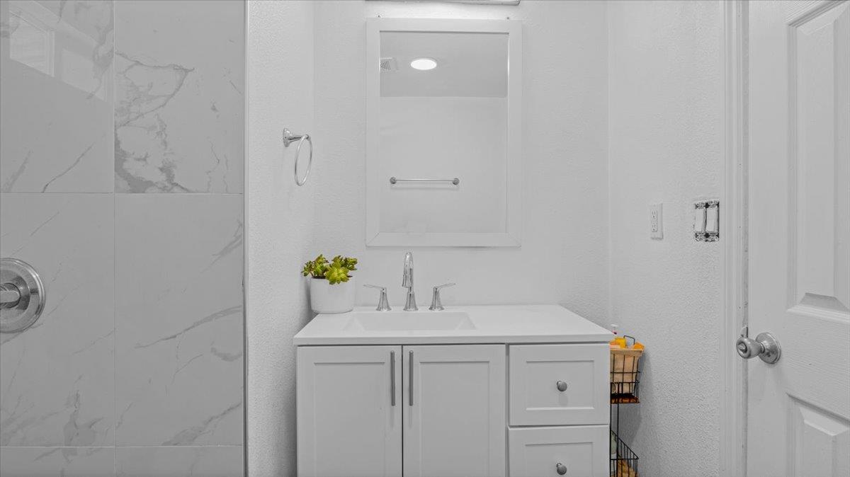 20 Russell Road, Unit 69 Salinas, CA 93906 - Photo 10 of 16