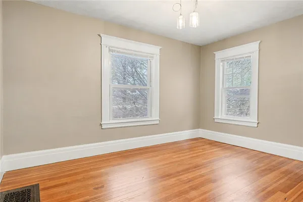 $1,595 | 30 Shepard Street, Unit 2, Rochester, NY 14620