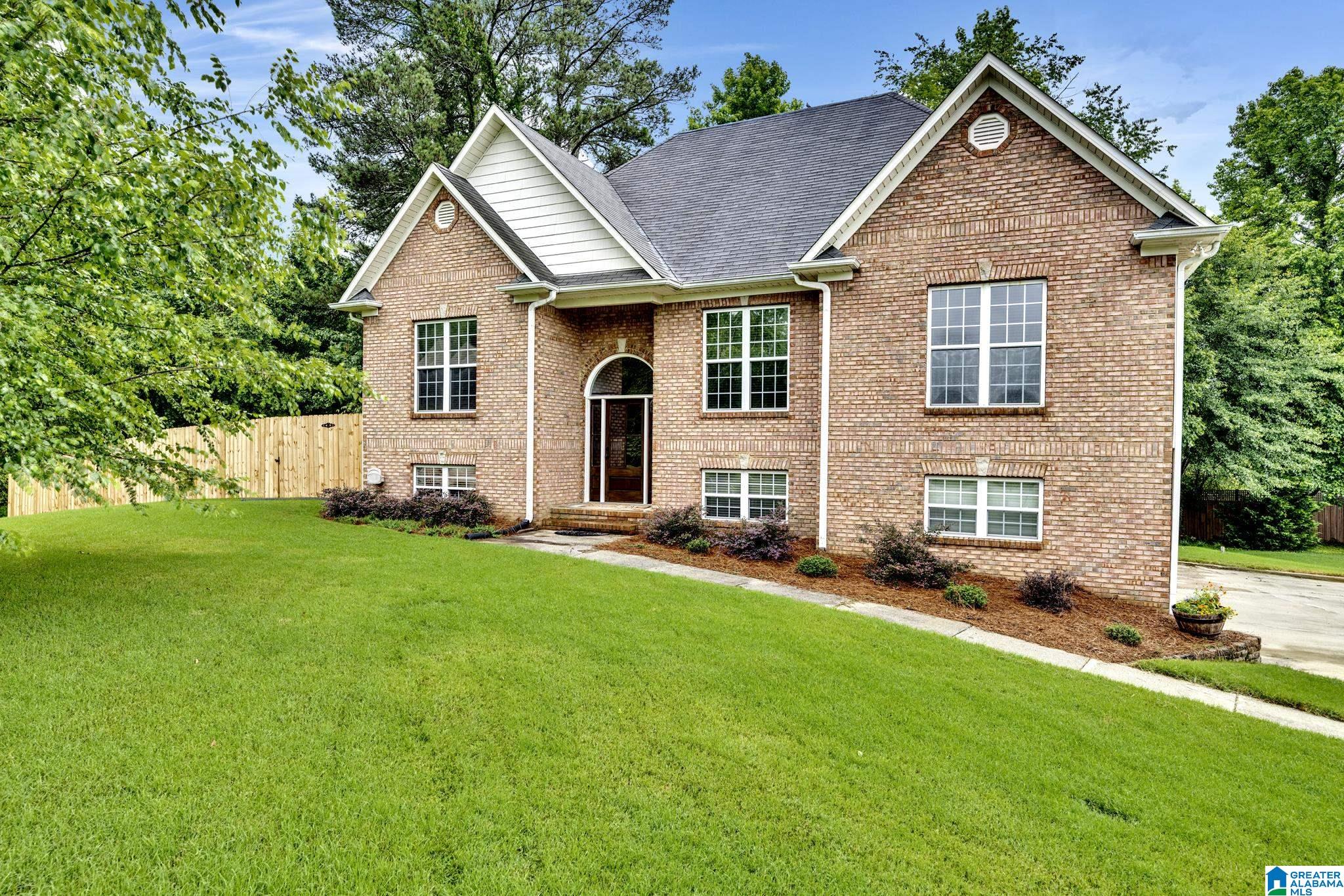720 Ridgefield Circle Odenville, AL 35120 - Photo 32 of 38