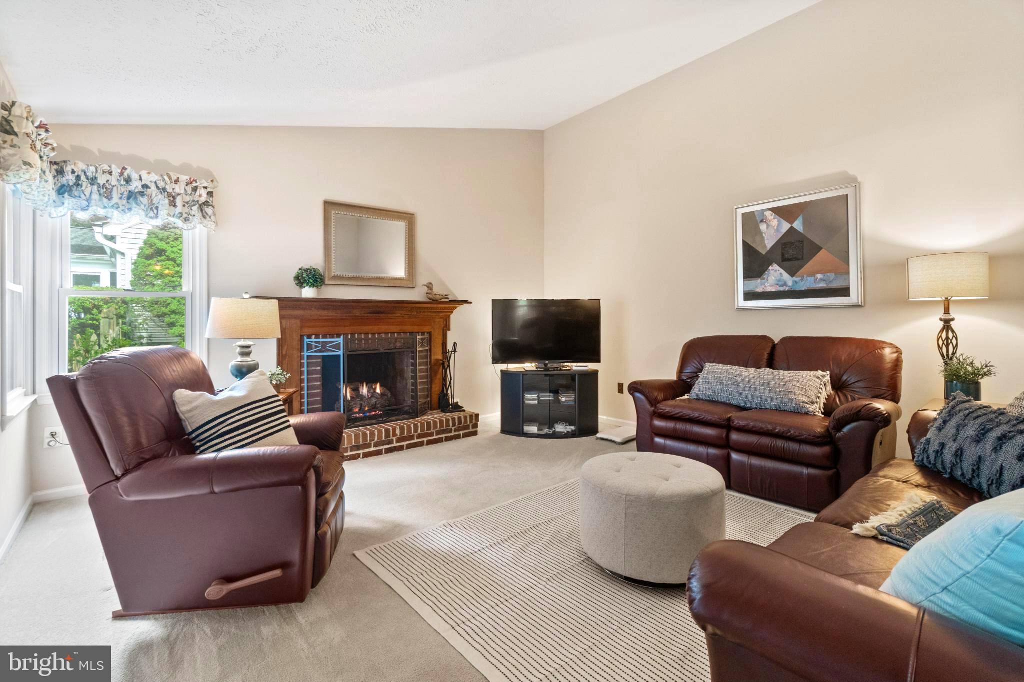 3206 Wordsworth Drive Riva, MD 21140 - Photo 5 of 49 Family room off kitchen w/gas fireplace