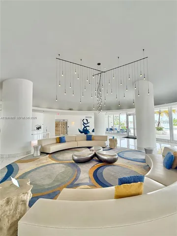 $339,000 | 1000 West Avenue, Unit 520, Miami Beach, FL 33139