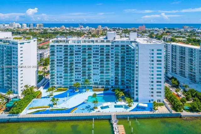 $339,000 | 1000 West Avenue, Unit 520, Miami Beach, FL 33139