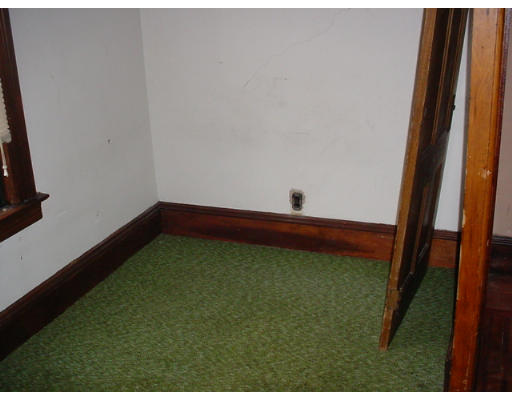 14 Converse Street Springfield, MA 01108 - Photo 4 of 8