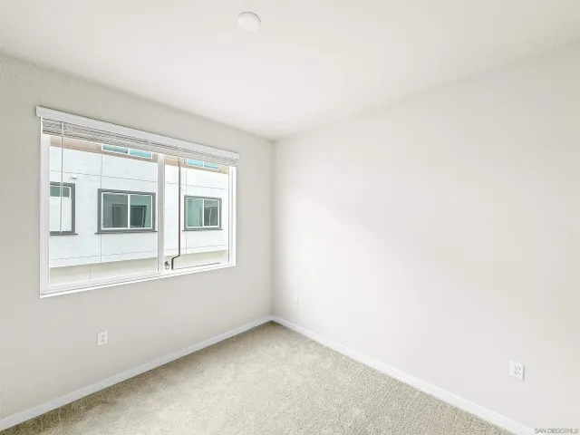 $3,095 | 9512 Hannah Way, Riverside, CA 92504