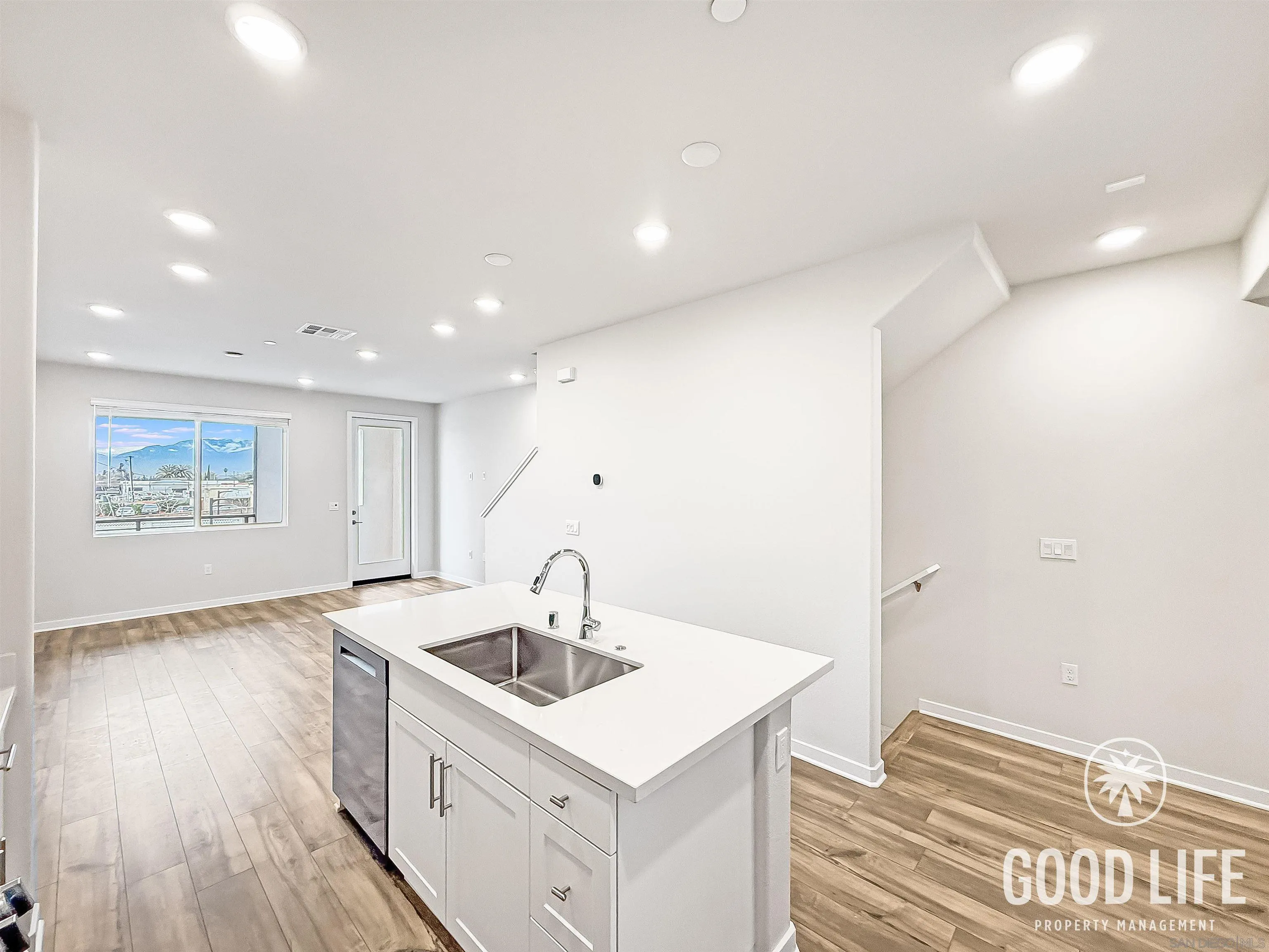 9512 Hannah Way Riverside, CA 92504 - Photo 4 of 19