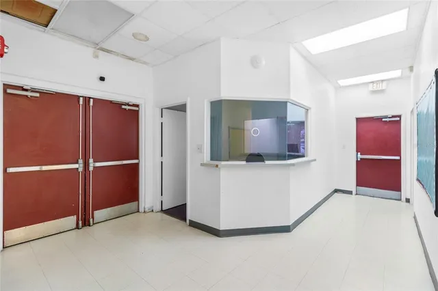 a view of a livingroom with furniture