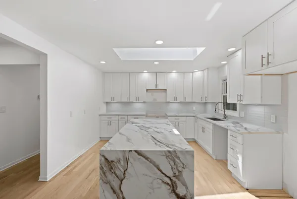 $849,000 | 1501 Shore Drive, New Buffalo, MI 49117