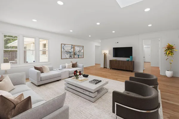 $849,000 | 1501 Shore Drive, New Buffalo, MI 49117