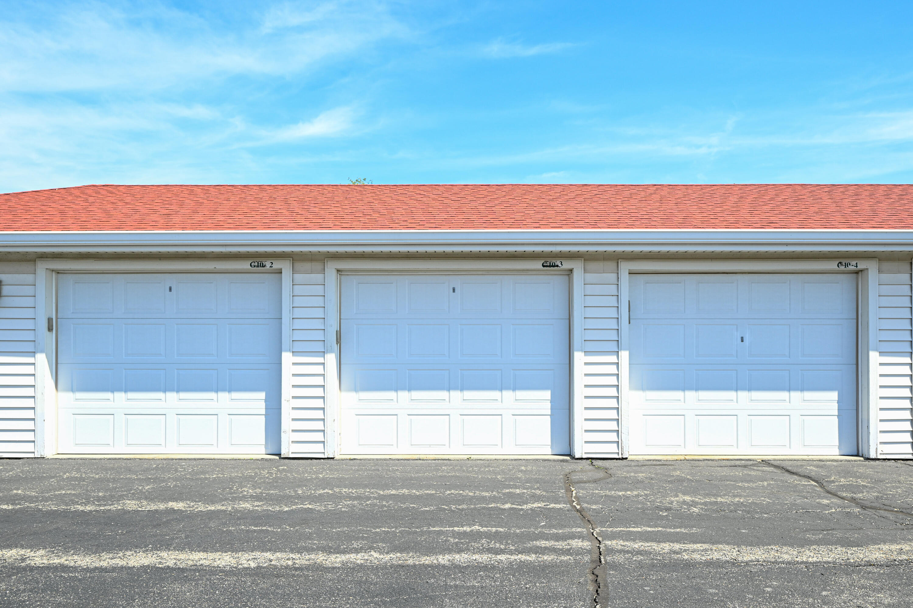 2138 Landings Lane Delavan, WI 53115 - Photo 30 of 43 Garage Unit G101-3