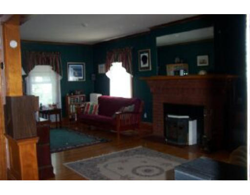 2 Hanna Road Worcester, MA 01602 - Photo 3 of 9 Gallery Image 3