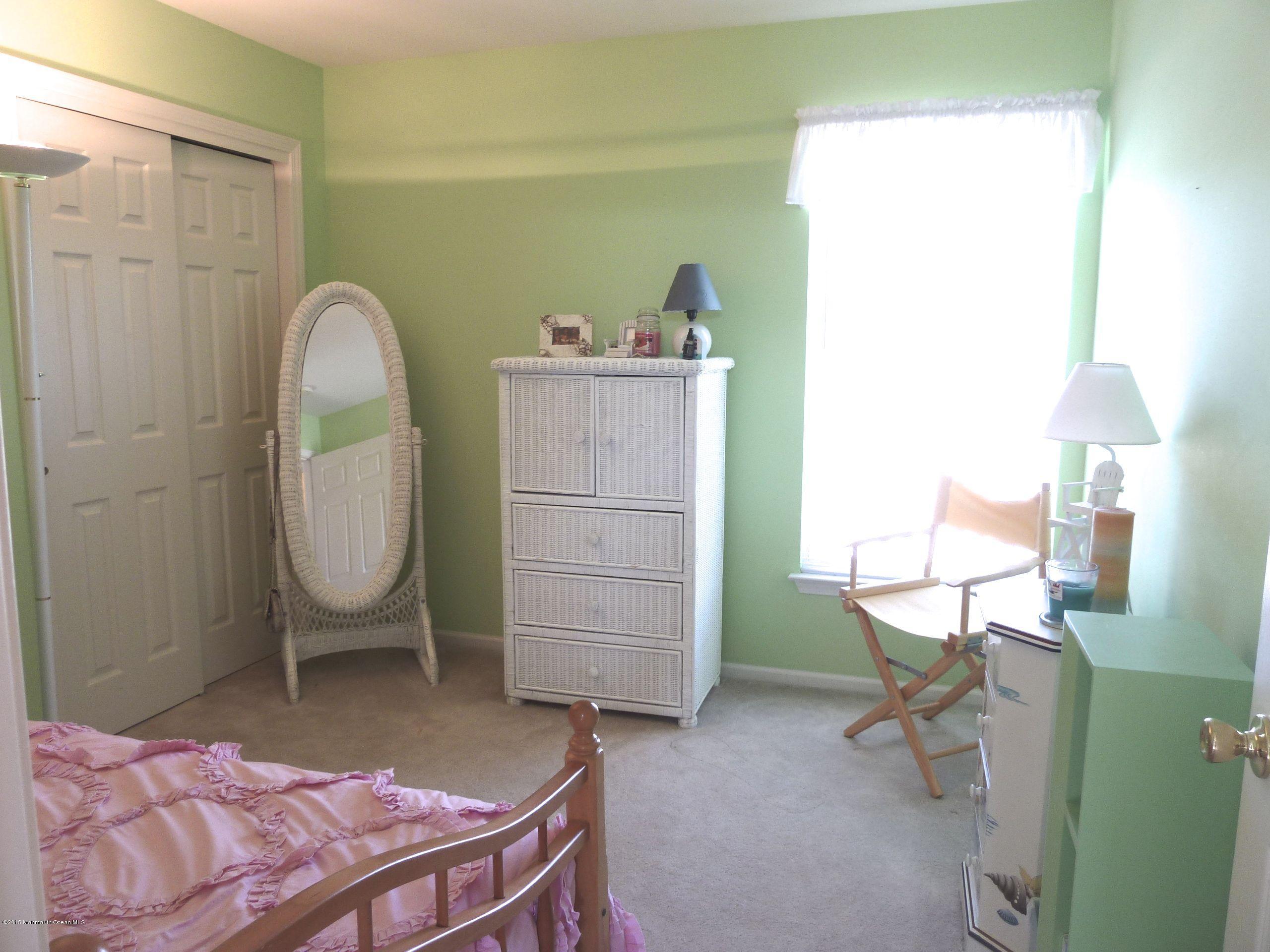 43 Mandalay Road Brick, NJ 08723 - Photo 20 of 37 Bedroom