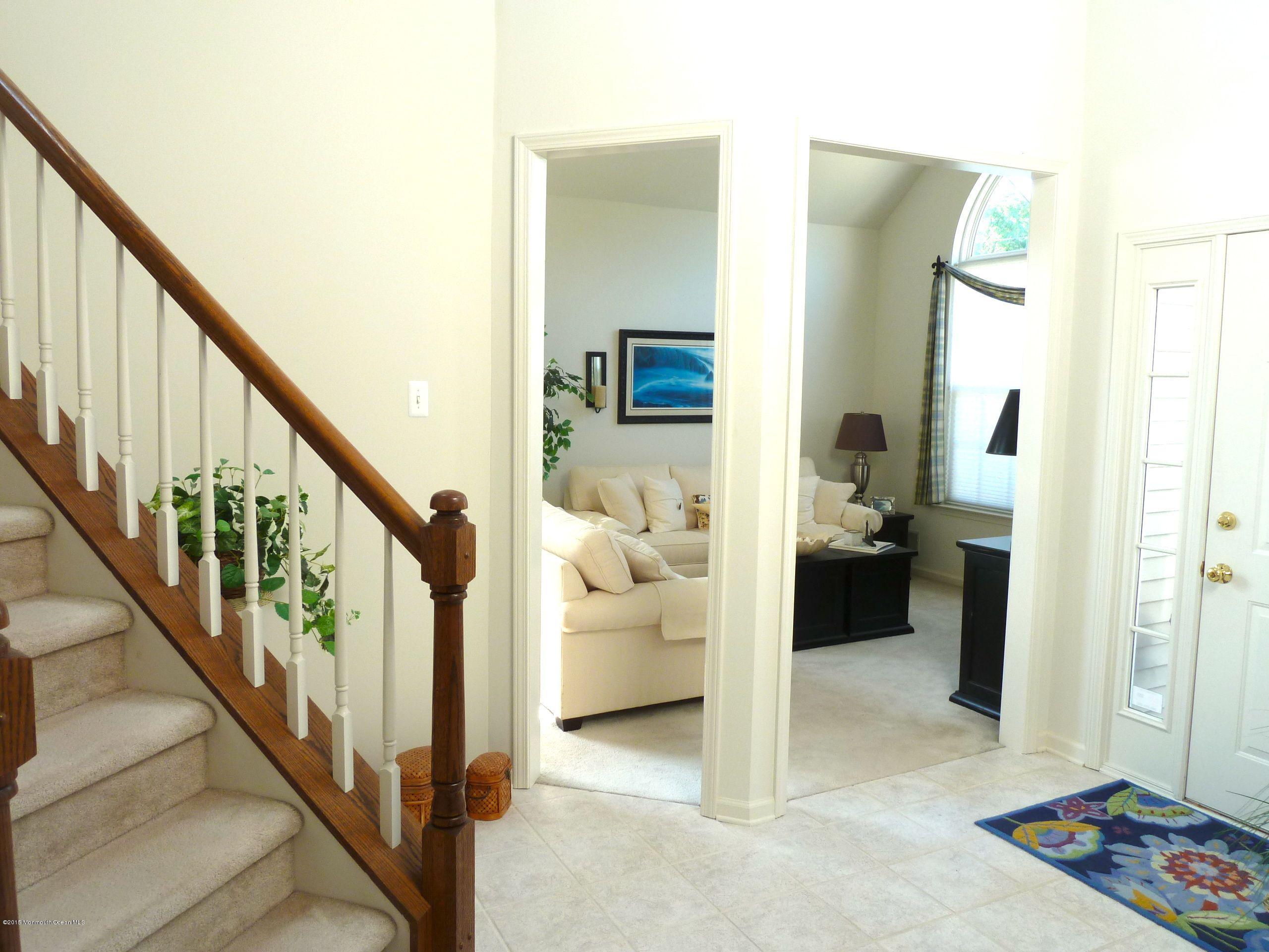 43 Mandalay Road Brick, NJ 08723 - Photo 4 of 37 Foyer