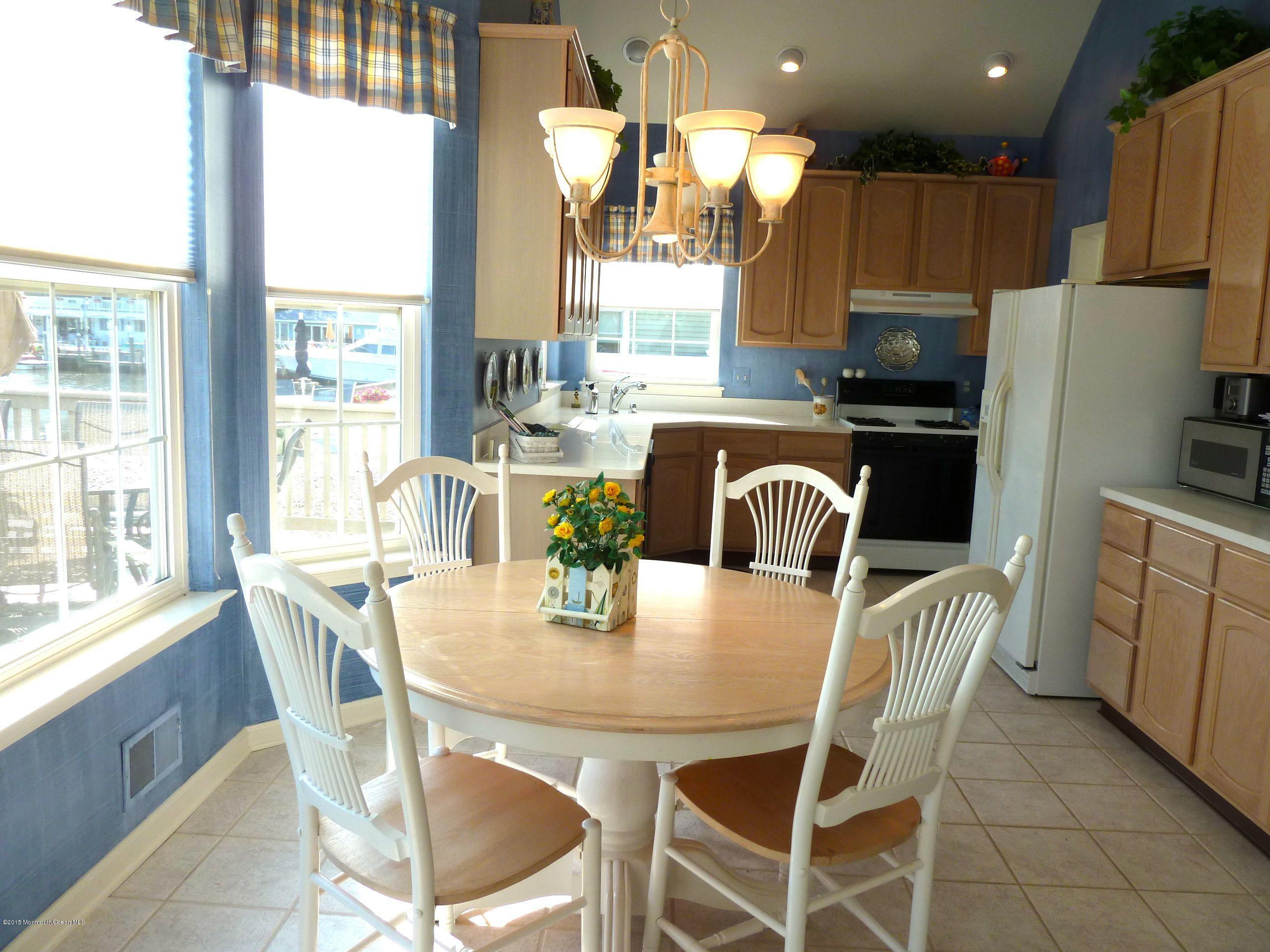 43 Mandalay Road Brick, NJ 08723 - Photo 6 of 37 Kitchen