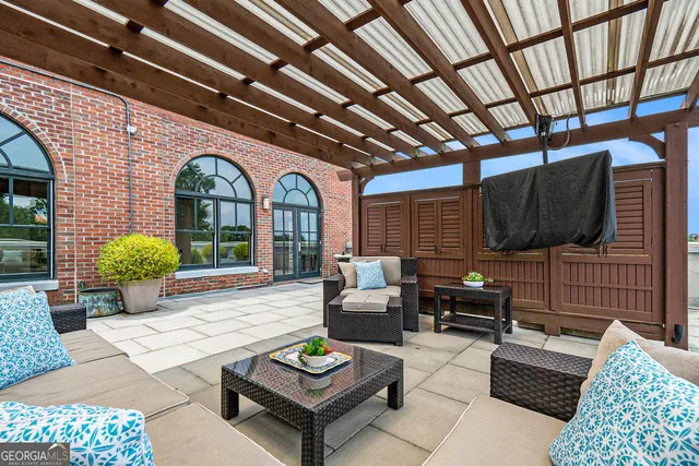 $299,000 | 3235 Roswell Road Northeast, Unit 818, Atlanta, GA 30305