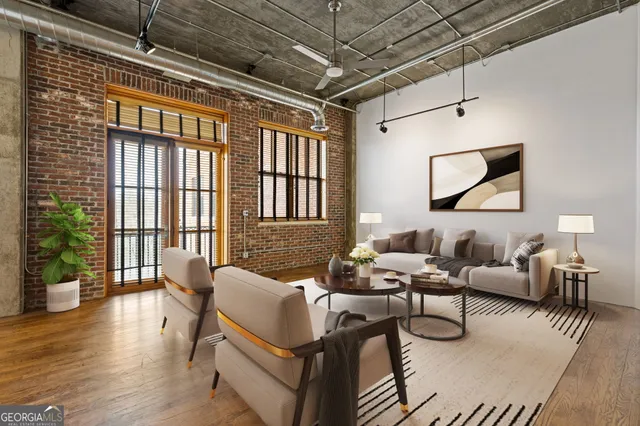 $299,000 | 3235 Roswell Road Northeast, Unit 818, Atlanta, GA 30305