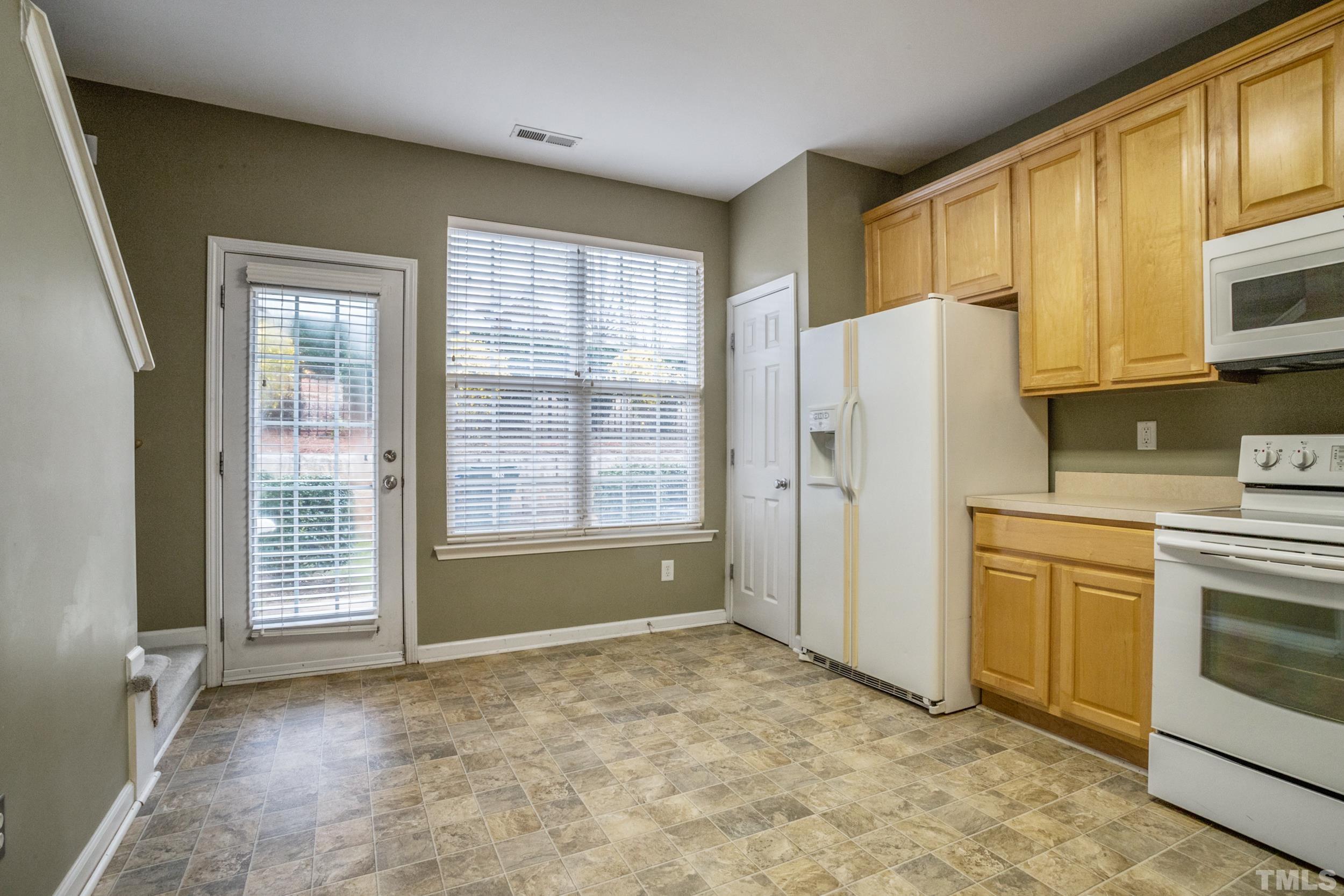 8248 City Loft Court Raleigh, NC 27613 - Photo 6 of 18 Gallery Image 6