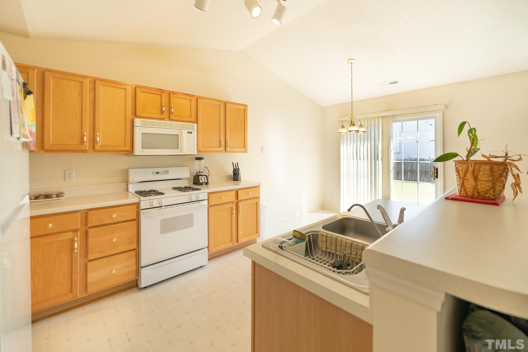 4416 Kentwell Place Raleigh, NC 27604 - Photo 10 of 30 Gallery Image 10