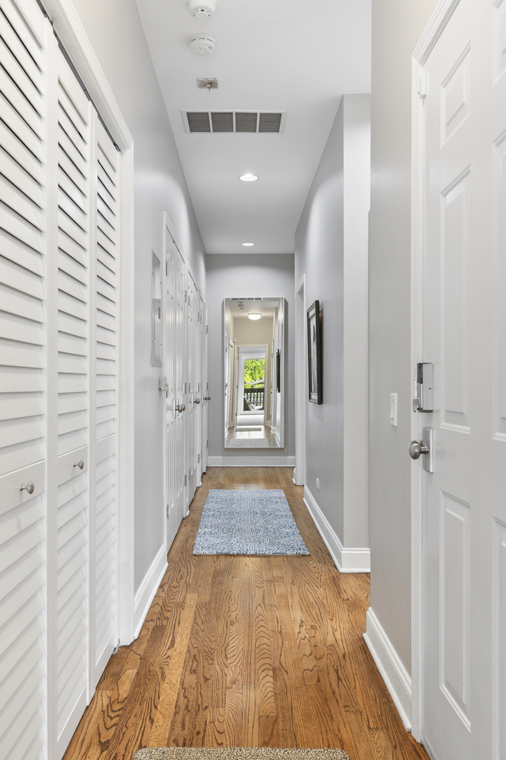1846 North Mohawk Street, Unit B Chicago, IL 60614 - Photo 10 of 17