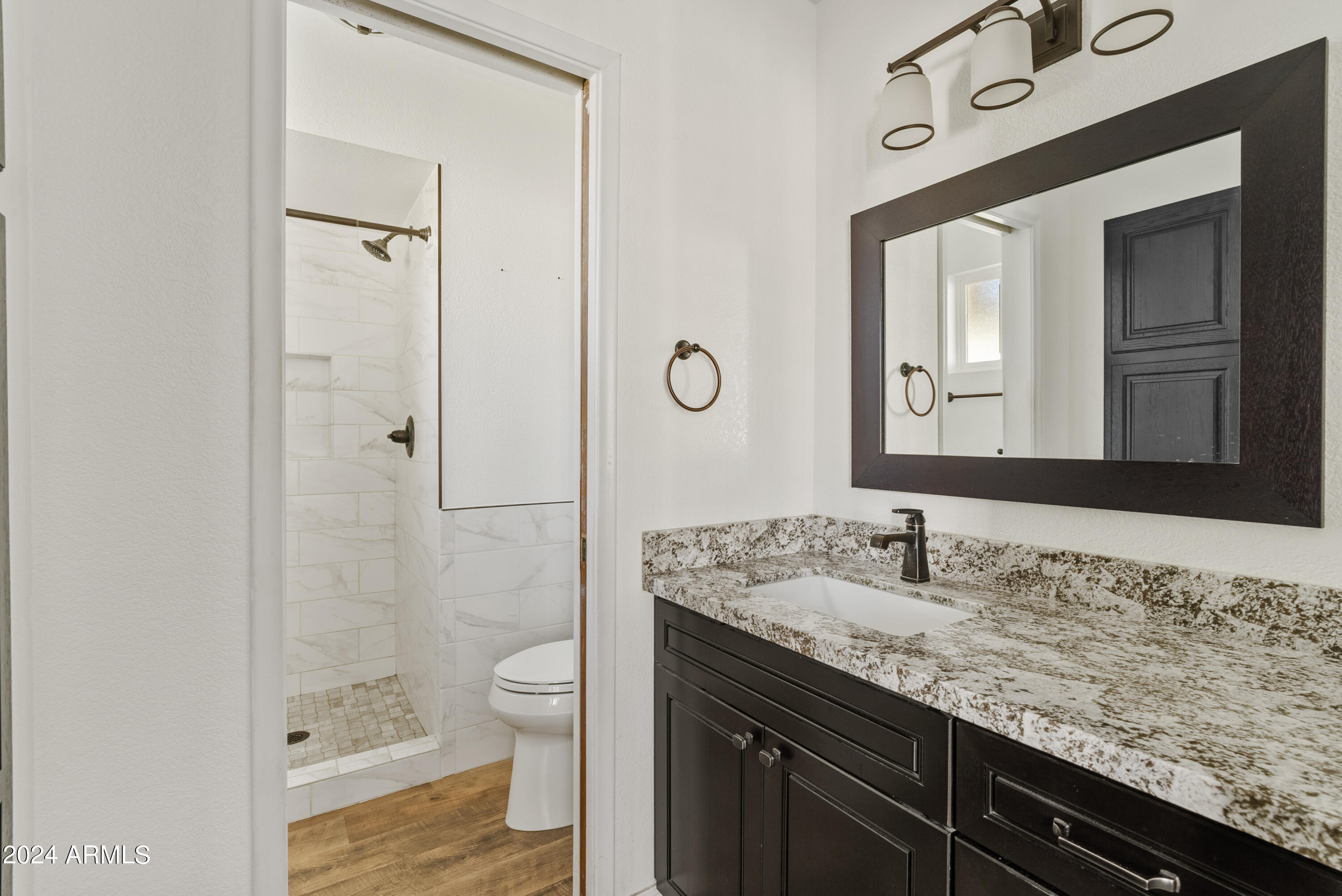 964 East Gunstock Road Chandler, AZ 85286 - Photo 7 of 13 Owner's Bathroom!