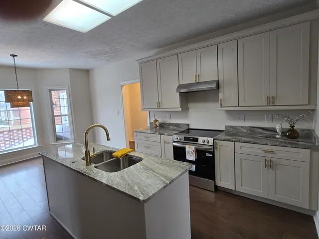 $599,000 | 49 Northwyke Drive, Jackson, TN 38305