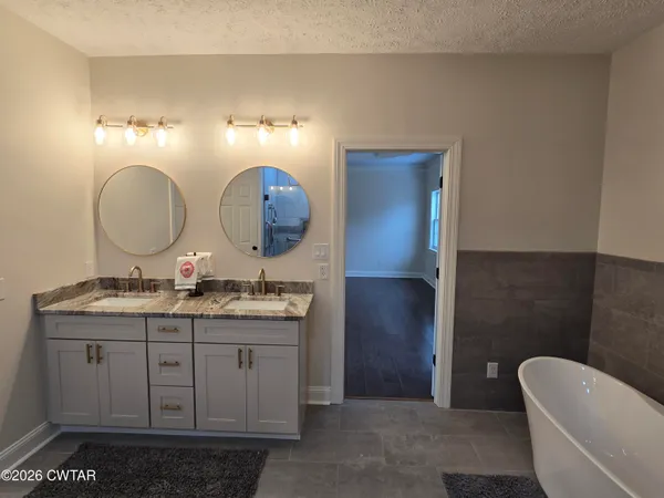 $599,000 | 49 Northwyke Drive, Jackson, TN 38305