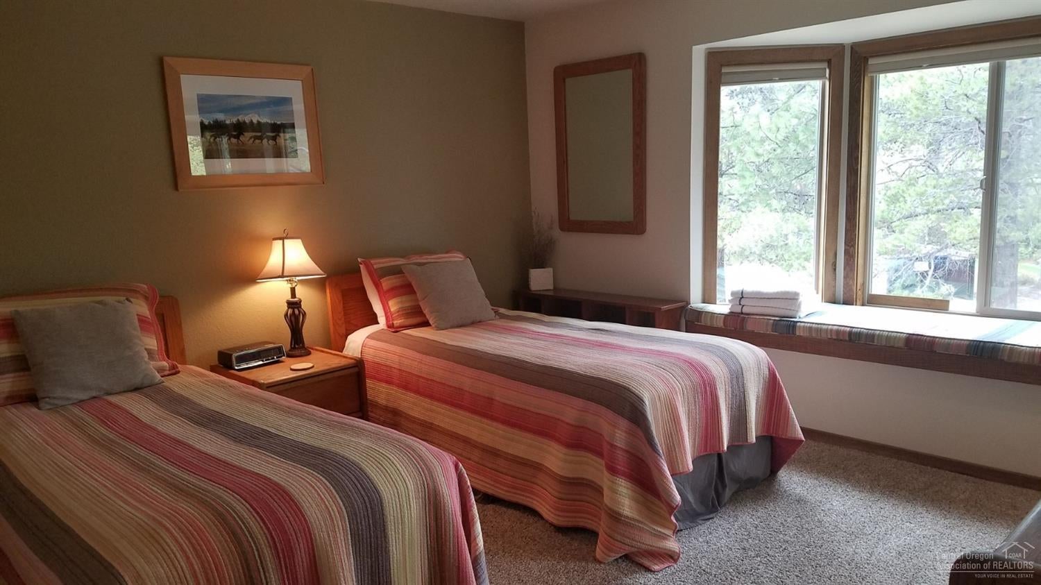 57301 Beaver Ridge Loop, Unit 10C2 Sunriver, OR 97707 - Photo 11 of 17 Large Guest/2nd Bedroom.