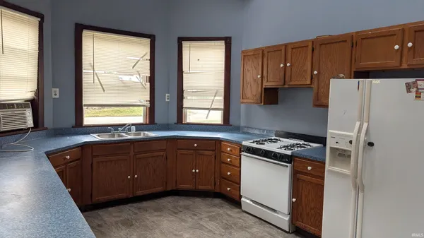 $55,900 | 1608 South Washington Street, Marion, IN 46953