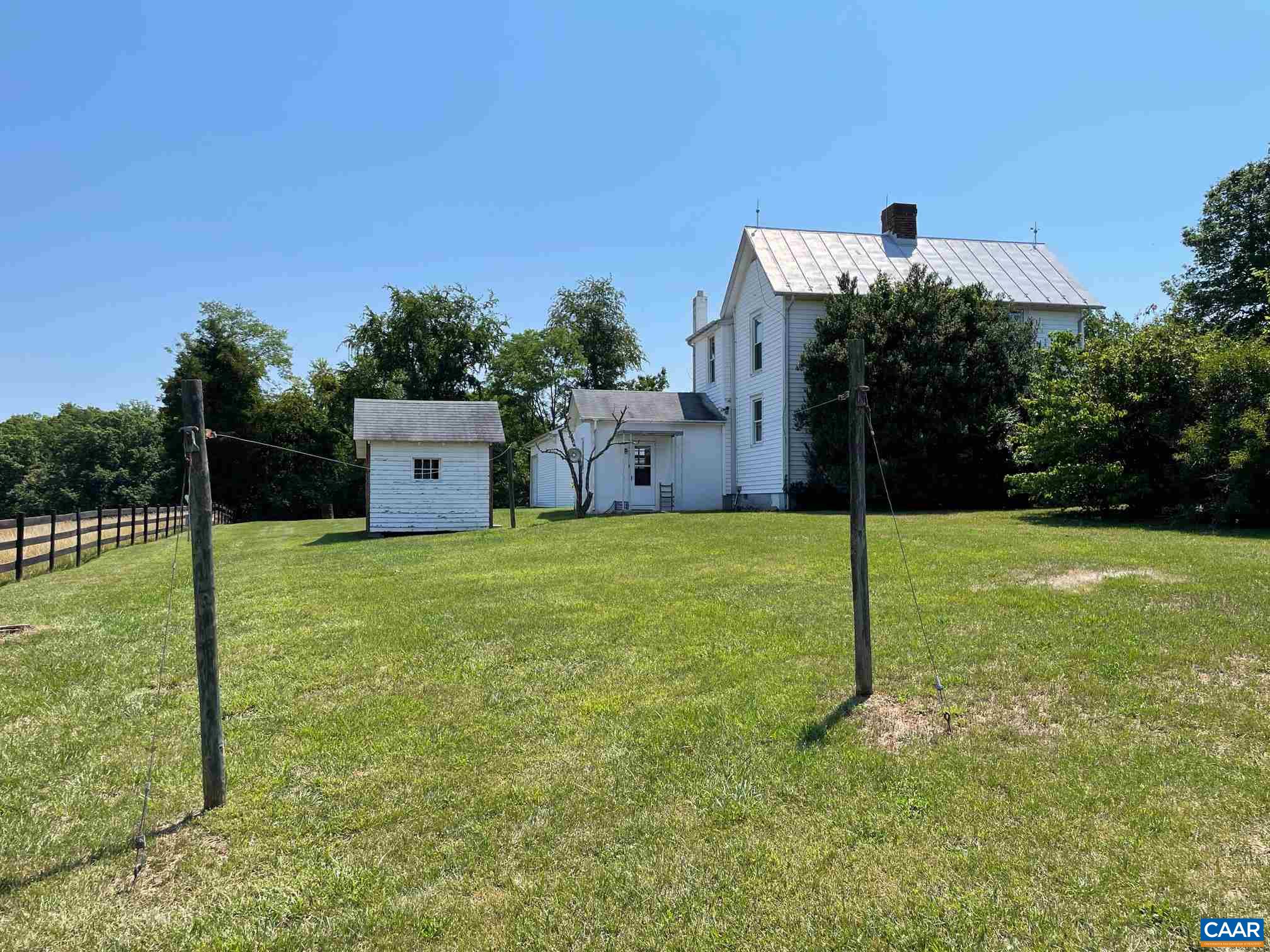 772 Poplar Spring Road Scottsville, VA 24590 - Photo 53 of 74 a backyard of a house with lots of green space